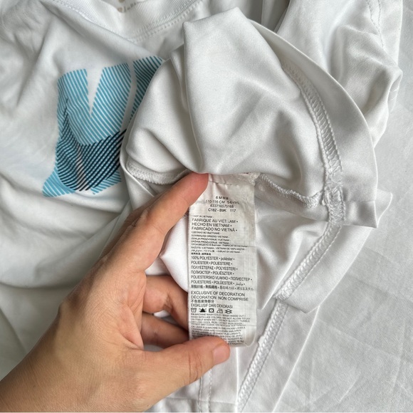 Nike 2 Piece T-Shirt & Shorts Outfit Set Boys Size 5/6 - Picture 9 of 9